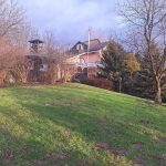Garten mit Pavillion